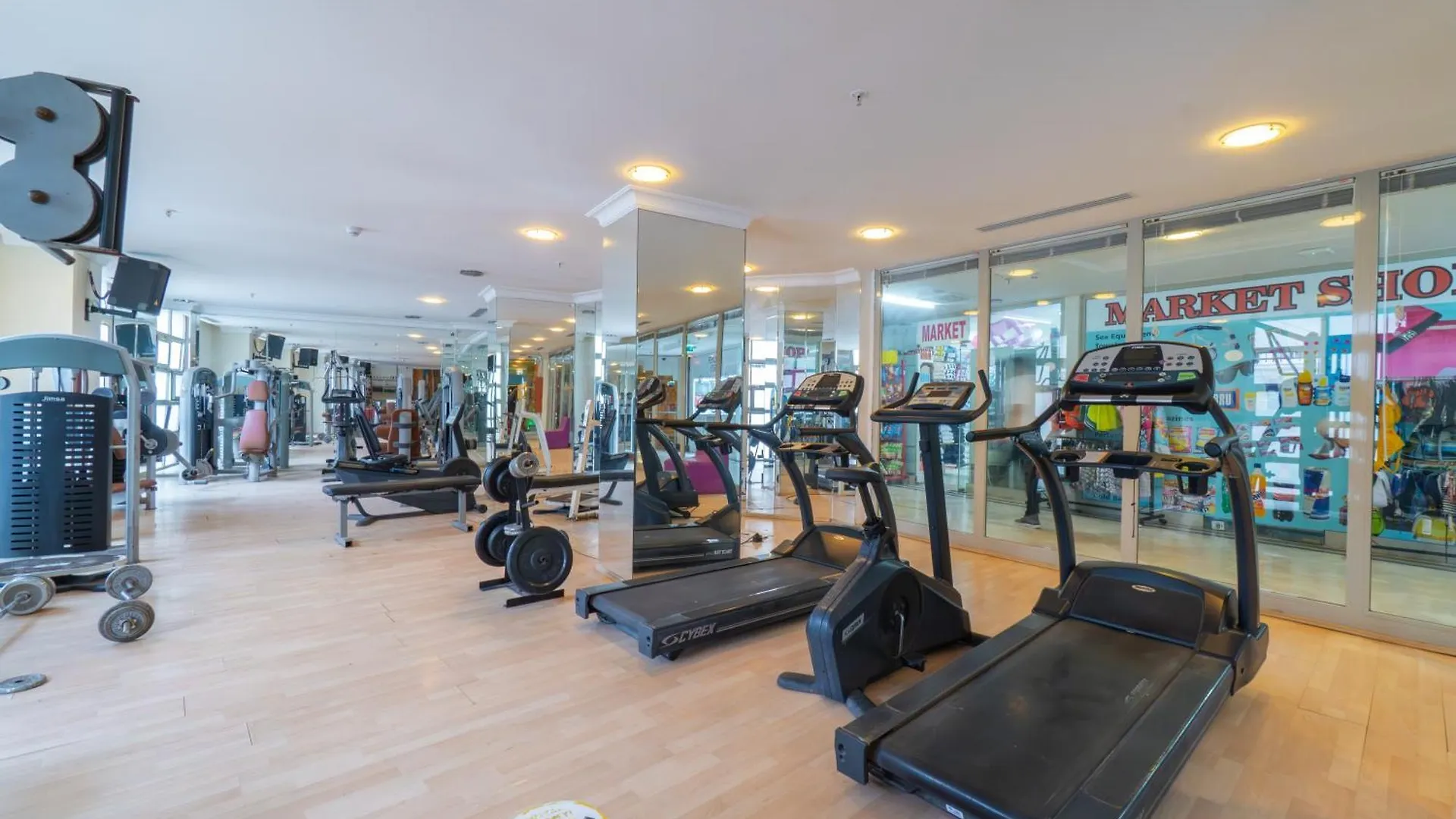 מרמריס Pineta Park Deluxe Hotel