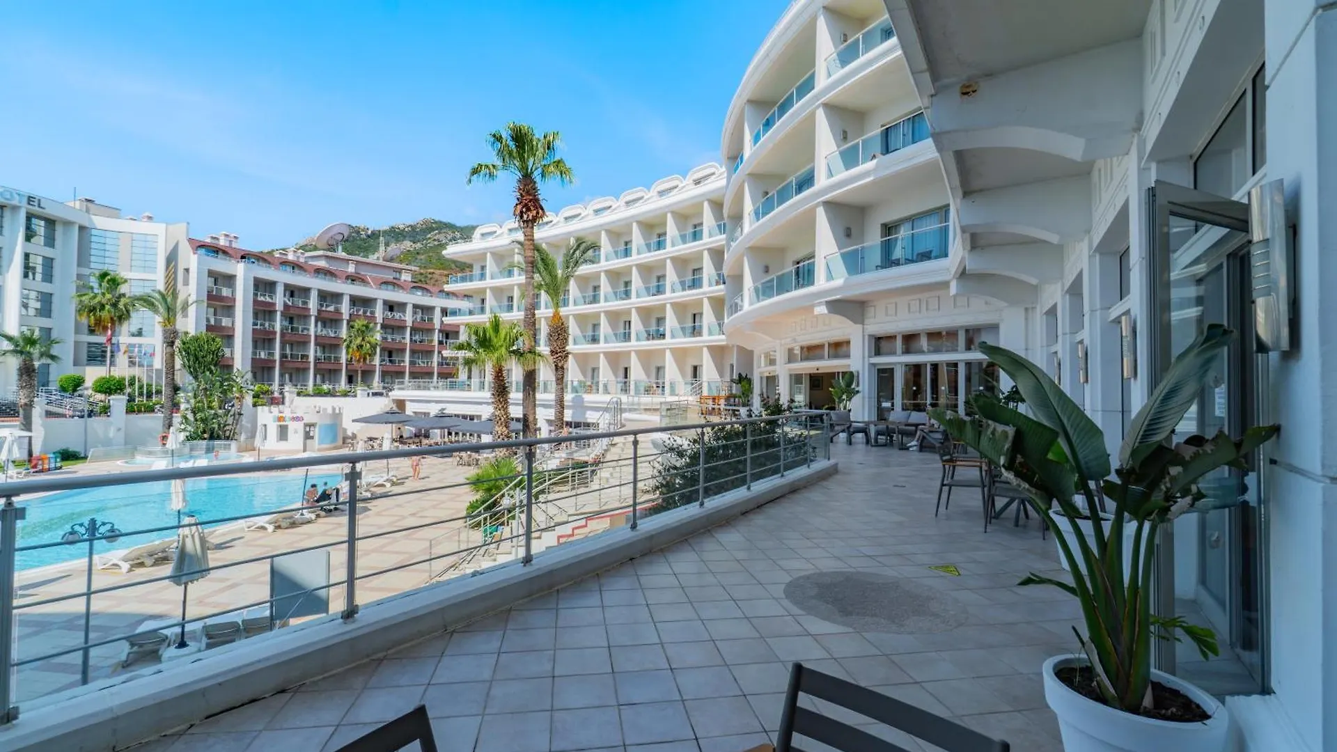 מרמריס Pineta Park Deluxe Hotel