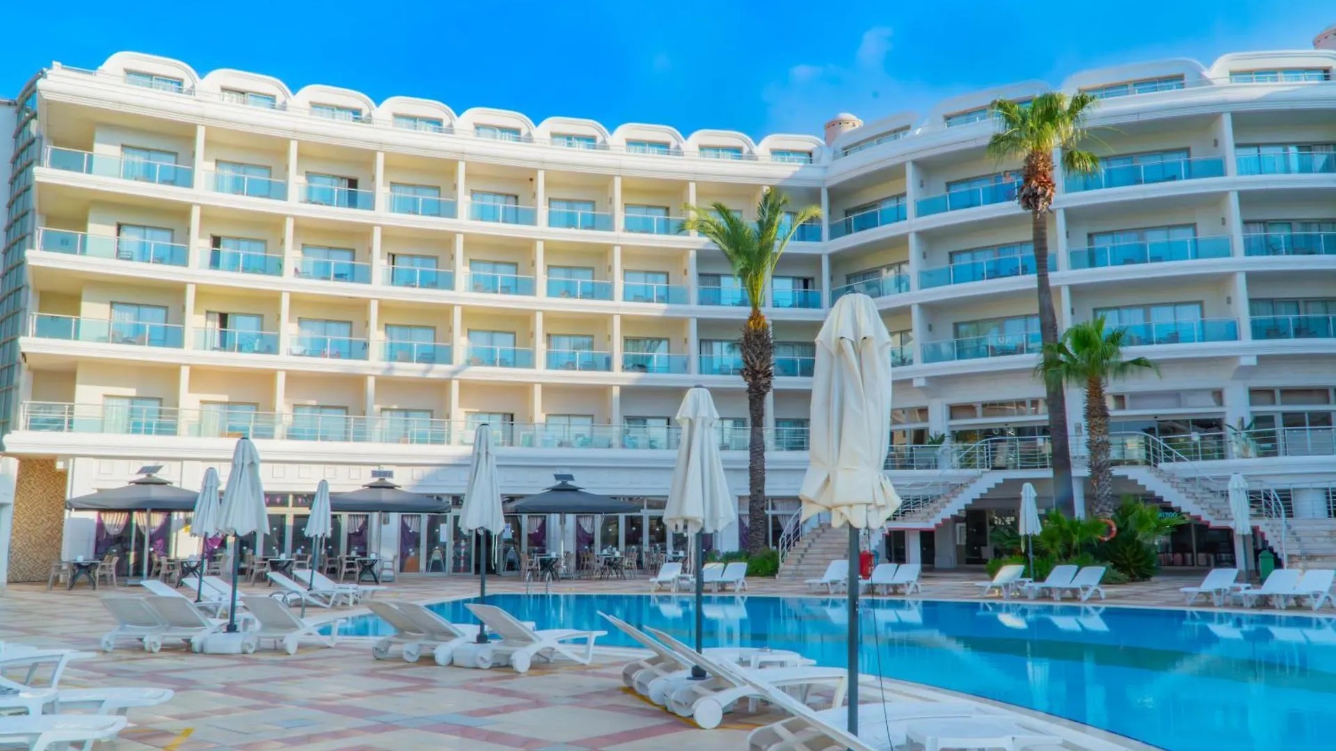 מרמריס Pineta Park Deluxe Hotel